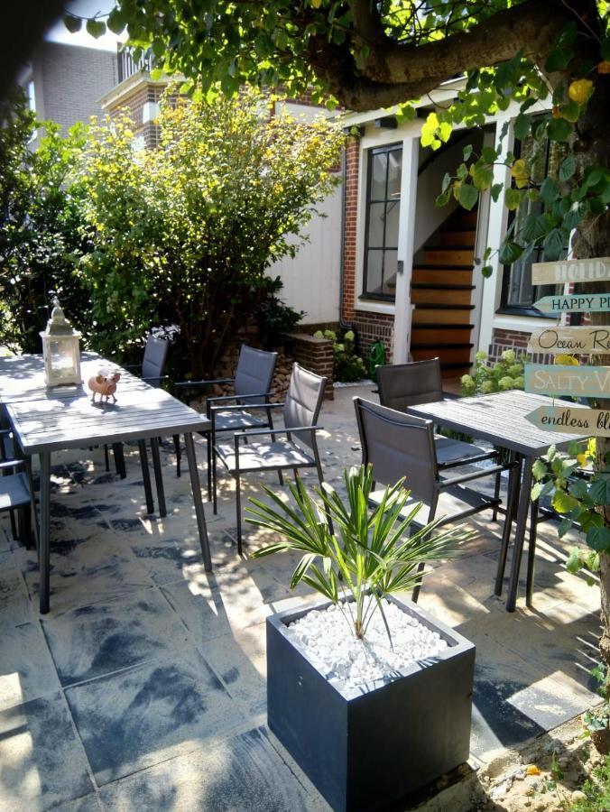 Coconut Beach Apartments Зандфорт Экстерьер фото